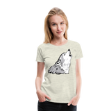 Howling Wolf | Women’s Premium T-Shirt - heather oatmeal